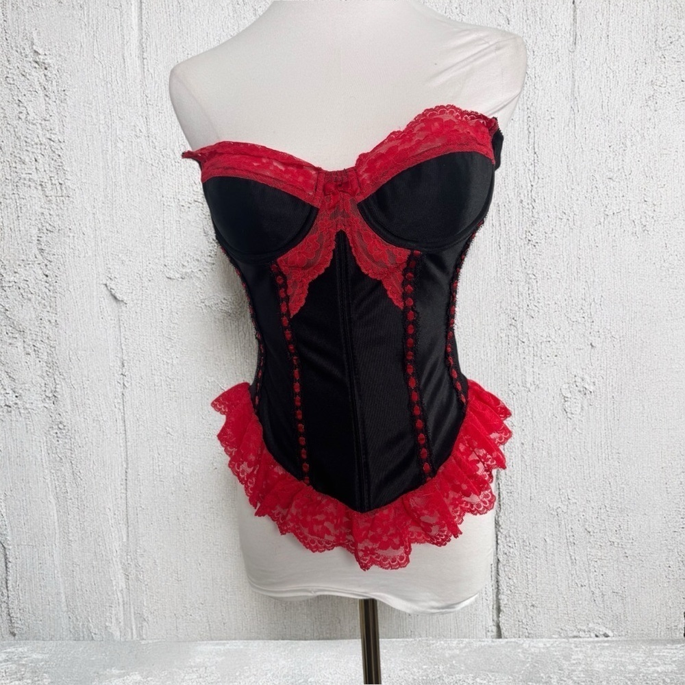 Vintage Elegant Black and Red Lace Corset whimsigoth fairy punk 36